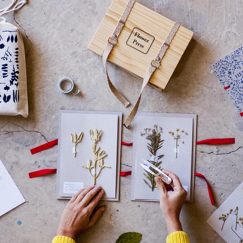 The Flower Press Kit